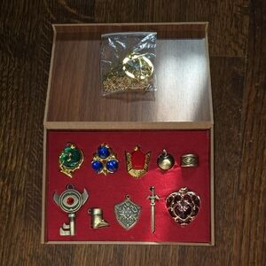 Legend of Zelda Twilight Princess Keychain/Sword/Shield Necklace Set